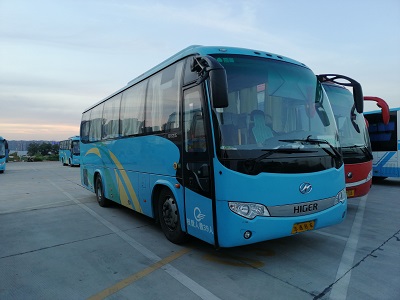 大巴车 39座